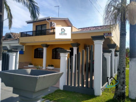 Sobrado com 3 Quartos à Venda, 120 m² em Gaivotas - Matinhos