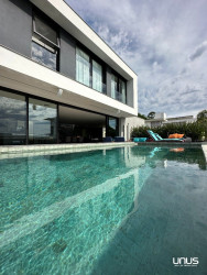 Casa de Condomínio com 3 Quartos à Venda, 510 m² em Cacupé - Florianópolis