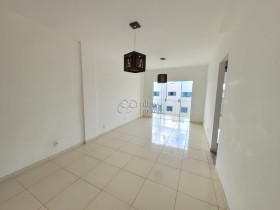 Apartamento com 2 Quartos à Venda, 65 m² em Riviera Fluminense - Macaé