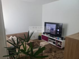 Apartamento com 2 Quartos à Venda, 70 m² em Taquaral - Campinas