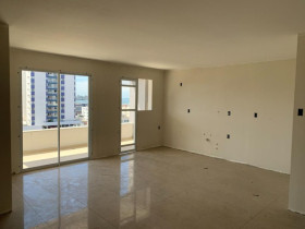 Apartamento com 3 Quartos à Venda, 98 m² em Kobrasol - São José