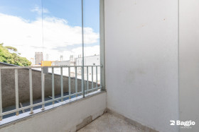 Apartamento com 3 Quartos à Venda, 65 m² em Orleans - Curitiba