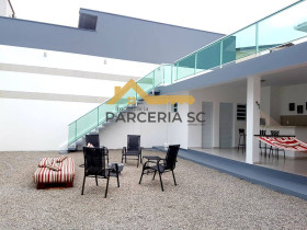 Casa com 3 Quartos à Venda, 228 m² em Praia Do Sonho - Palhoça
