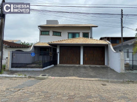 Casa com 4 Quartos à Venda, 3 m² em São João - Itajaí
