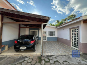 Casa com 2 Quartos à Venda, 57 m² em Centro - Socorro