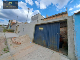 Casa com 3 Quartos à Venda,  em Serra Azul - Sarzedo