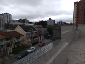 Imóvel à Venda, 954 m² em Bacacheri - Curitiba
