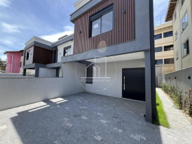 Casa com 3 Quartos à Venda, 150 m² em Ingleses Do Rio Vermelho - Florianópolis