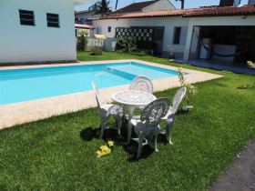 Casa à Venda,  em Balneário Praia De Pernambuco - Guarujá