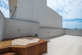 Apartamento com 2 Quartos à Venda, 123 m² em Capoeiras - Florianópolis