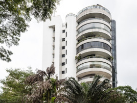 Apartamento com 5 Quartos à Venda, 675 m² em Vila Nova Conceição - São Paulo