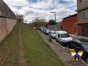 Casa à Venda ou Locação,  em Vila Inácio - São Paulo