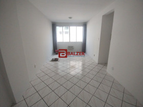 Apartamento com 2 Quartos à Venda, 88 m² em Centro - Florianópolis