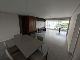Apartamento com 4 Quartos à Venda, 180 m² em Patamares - Salvador