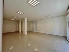 Sala Comercial para Alugar, 57 m² em Centro - Santa Maria