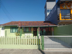 Casa com 6 Quartos à Venda, 180 m² em Itapema Do Norte - Itapoá