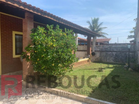 Casa com 3 Quartos à Venda,  em Jardim Regina - Itanhaém