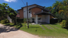 Casa com 4 Quartos para Temporada, 200 m² em Condomínio Lagoinha - Ubatuba