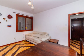 Apartamento com 2 Quartos à Venda, 77 m² em Bom Fim - Porto Alegre