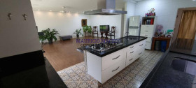 Casa com 3 Quartos à Venda, 421 m² em Alphaville - Santana De Parnaíba