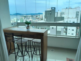 Apartamento com 3 Quartos à Venda, 102 m² em Barreiros - São José