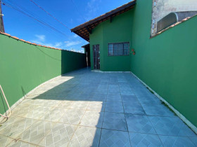 Casa com 2 Quartos à Venda, 125 m² em Loty - Itanhaém