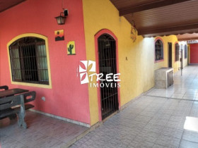 Casa com 2 Quartos à Venda, 175 m² em Balneário Itaguai - Mongaguá