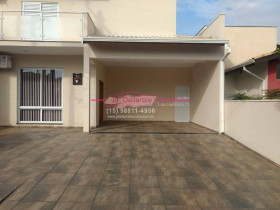 Casa de Condomínio com 3 Quartos à Venda, 250 m² em Jardim Sartorelli - Iperó