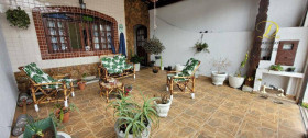 Casa com 2 Quartos à Venda, 70 m² em Jardim Imperador - Praia Grande