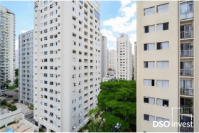 Apartamento com 2 Quartos à Venda,  em Moema - São Paulo