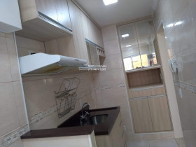 Imóvel com 2 Quartos à Venda, 47 m² em Vila Tupi - Várzea Paulista