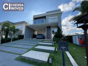 Casa com 3 Quartos à Venda, 389 m² em Santa Regina - Camboriú