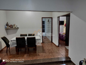 Casa com 2 Quartos à Venda, 136 m² em Vila Albertina - Ribeirão Preto