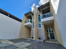 Casa com 3 Quartos à Venda, 110 m² em Mondubim - Fortaleza