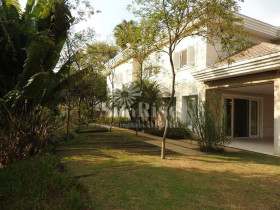 Casa com 4 Quartos para Alugar, 900 m² em Tamboré - Santana De Parnaíba