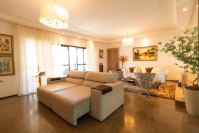 Apartamento com 4 Quartos à Venda, 180 m² em Meireles - Fortaleza