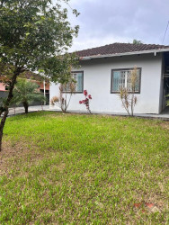 Casa com 3 Quartos à Venda, 469 m² em São Marcos - Joinville