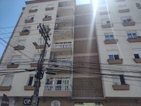 Apartamento com 2 Quartos à Venda, 122 m² em Centro - Florianópolis