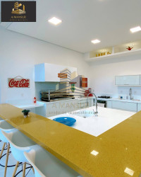 Casa com 3 Quartos para Temporada, 390 m² em Bertioga