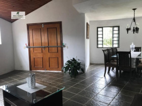 Casa com 4 Quartos à Venda, 1.000 m² em Monte Catine - Vargem Grande Paulista