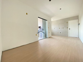 Apartamento com 2 Quartos à Venda, 64 m² em Costa E Silva - Joinville