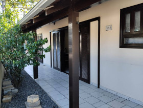 Casa com 3 Quartos à Venda, 196 m² em Centro - Balneário Barra Do Sul