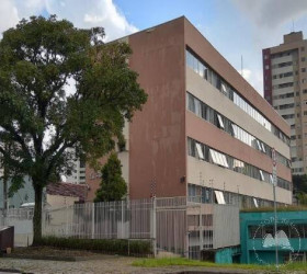 Apartamento com 3 Quartos à Venda, 97 m² em Curitiba