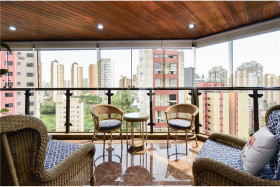 Apartamento com 4 Quartos à Venda, 221 m² em São Paulo