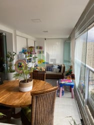 Apartamento com 3 Quartos à Venda, 141 m² em Aclimação - São Paulo