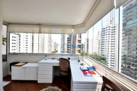 Apartamento com 4 Quartos à Venda ou Locação, 311 m² em Campo Belo - São Paulo