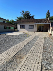 Casa com 3 Quartos à Venda, 150 m² em Iririú - Joinville