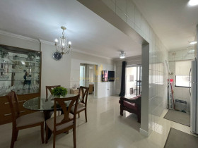 Apartamento com 2 Quartos à Venda, 70 m² em Centro - Balneário Camboriú