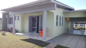 Casa com 3 Quartos à Venda, 122 m² em Tramandaí Sul - Tramandaí