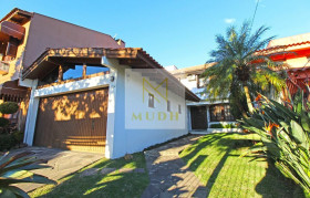 Casa com 4 Quartos à Venda, 300 m² em Ipanema - Porto Alegre